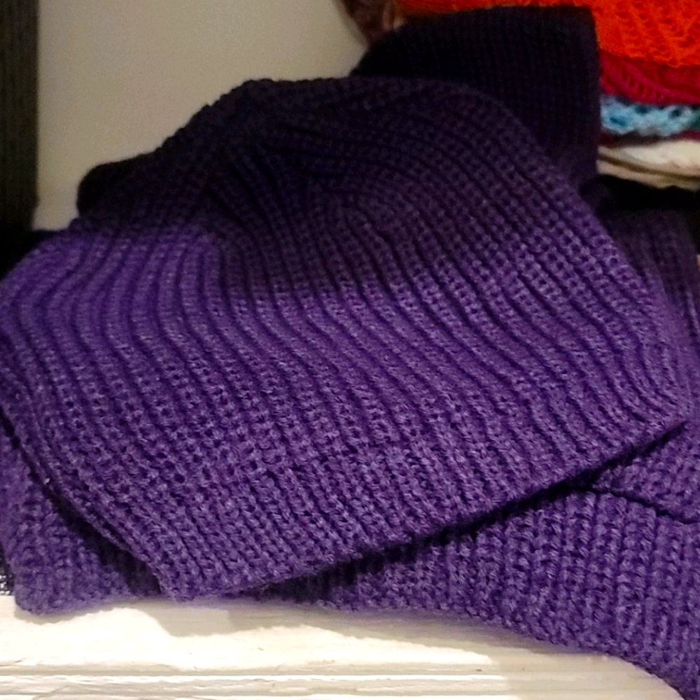 Nwt Rikka Scarf and Hat Set